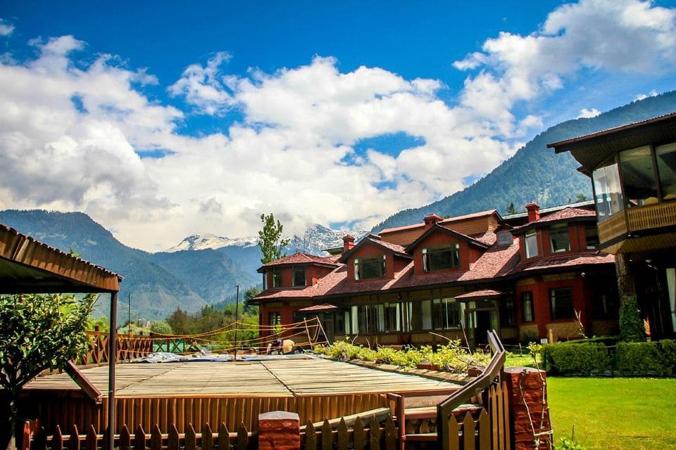 Best Resorts In Kashmir